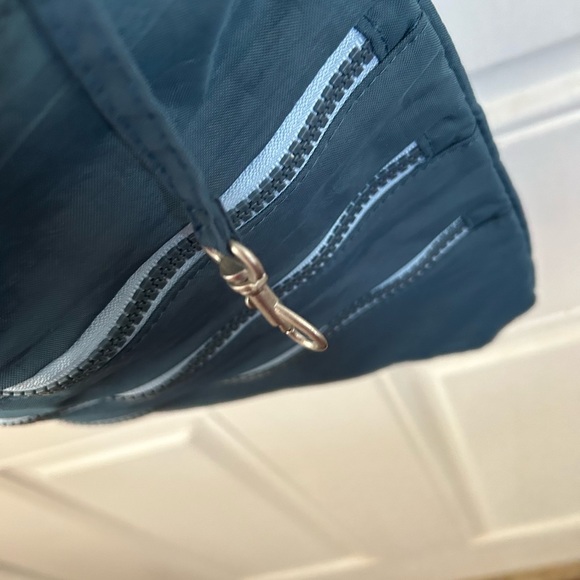 Baggallini Navy Crossbody Bag - Picture 7 of 8